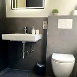 One Seven - Bright Collection Apartmán